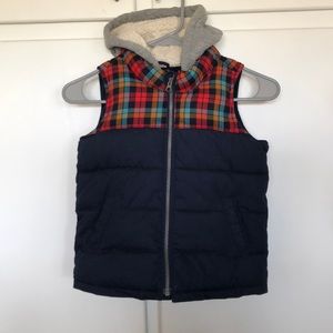 Old Navy Vest.  5T.  Great condition.